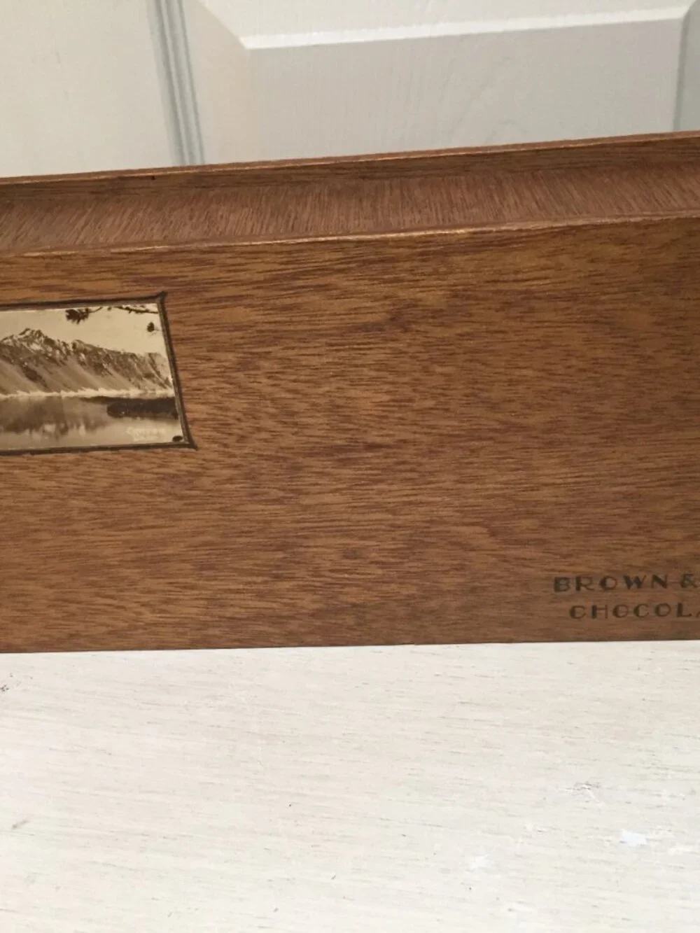Vintage Brown & Haley Wood Chocolate Box 9